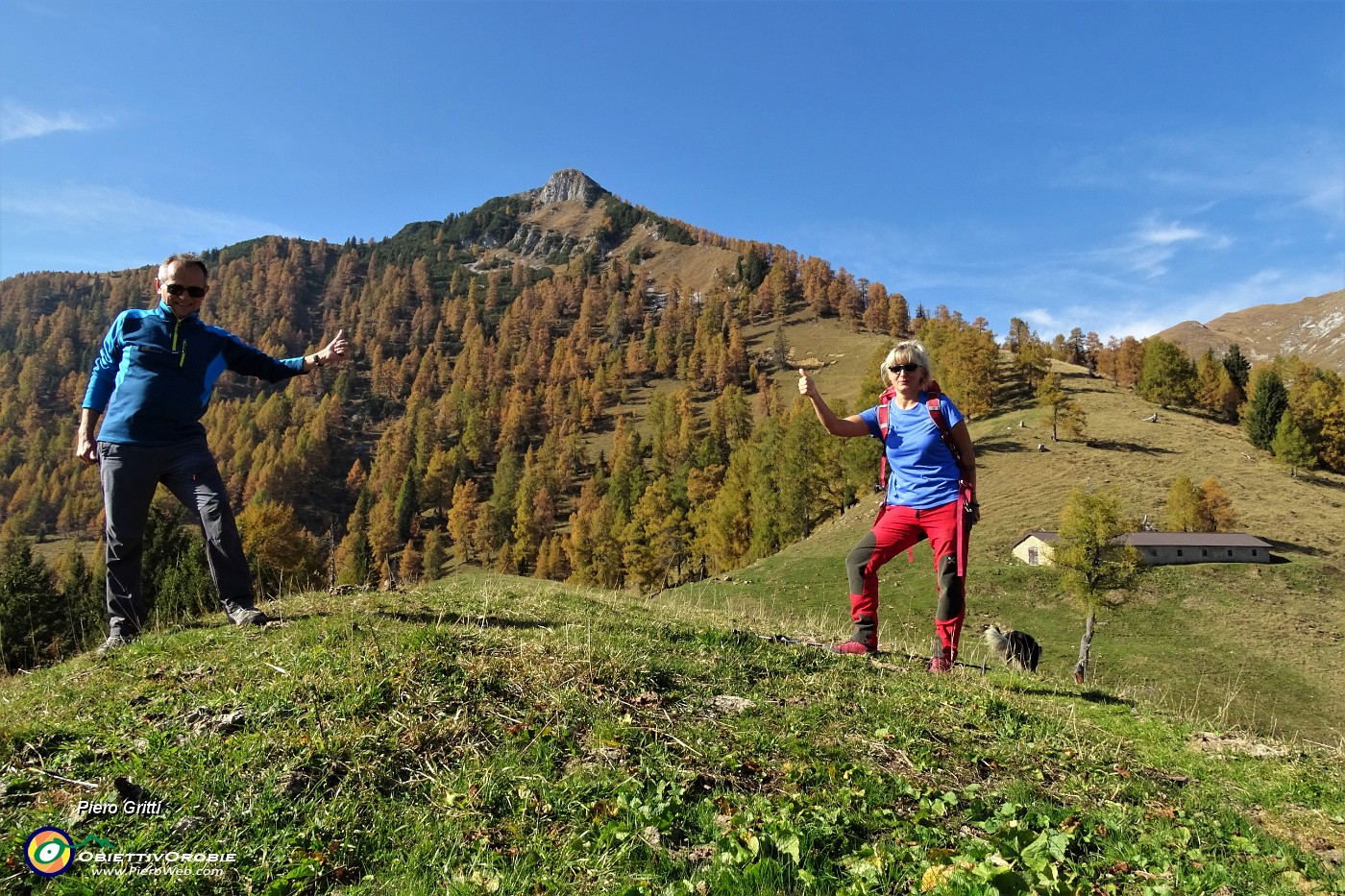 37 Ed ora saliamo al Passo di Monte Colle e al Pizzo Badile (2044 m).JPG